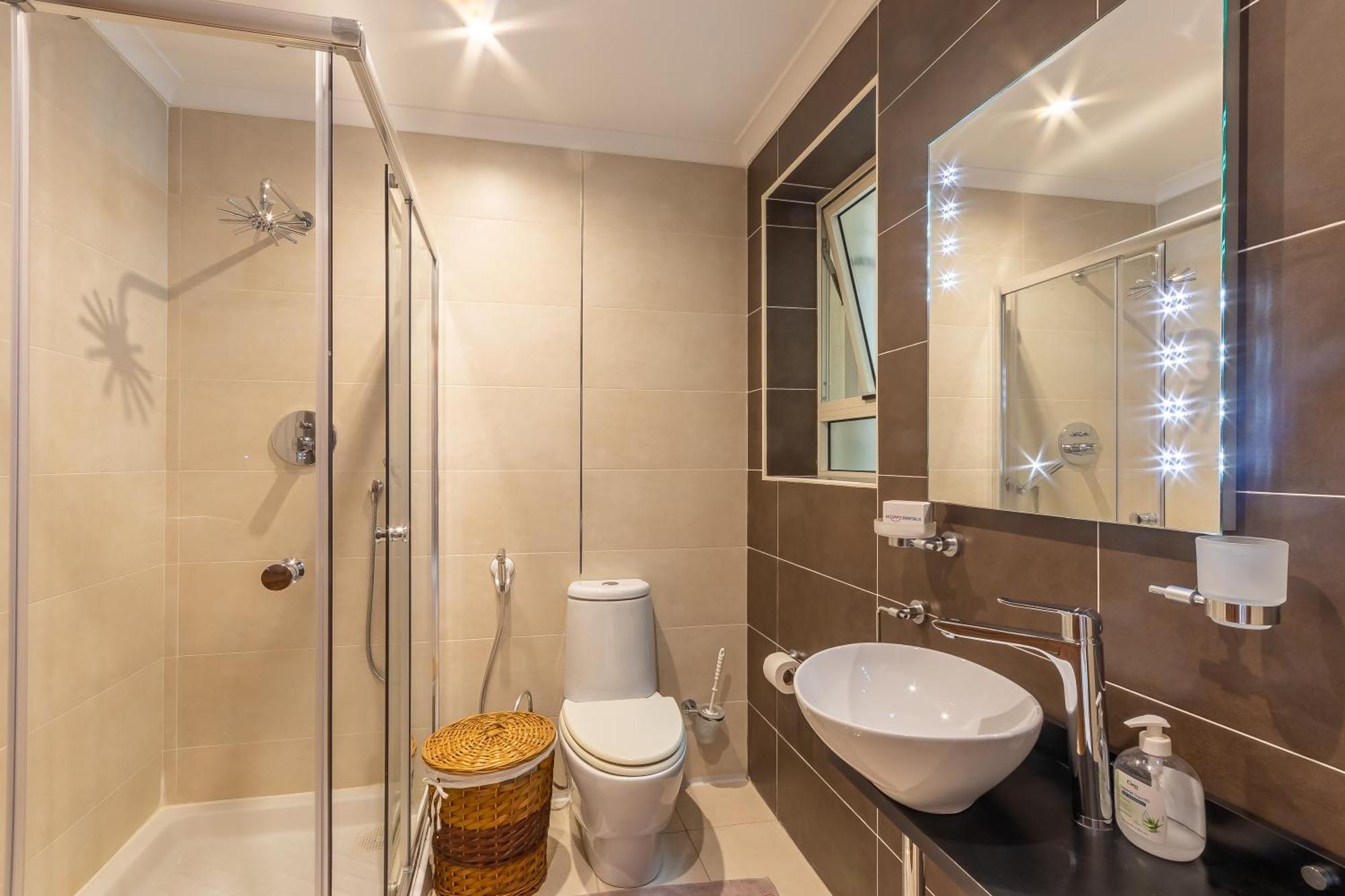 Modern And Comfortable Savoy Garden - Happy Gzira