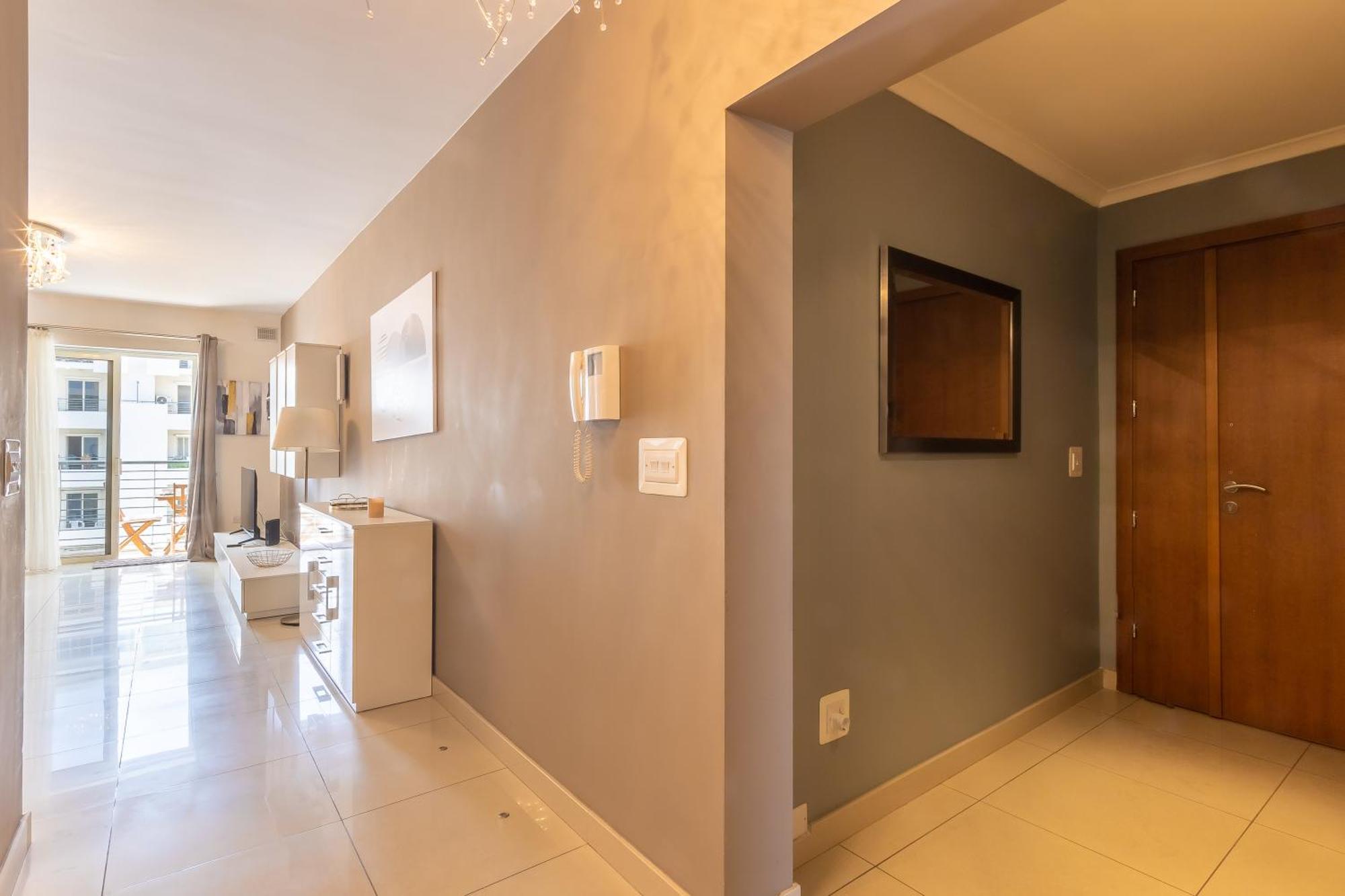 Modern And Comfortable Savoy Garden - Happy Apartment Gzira