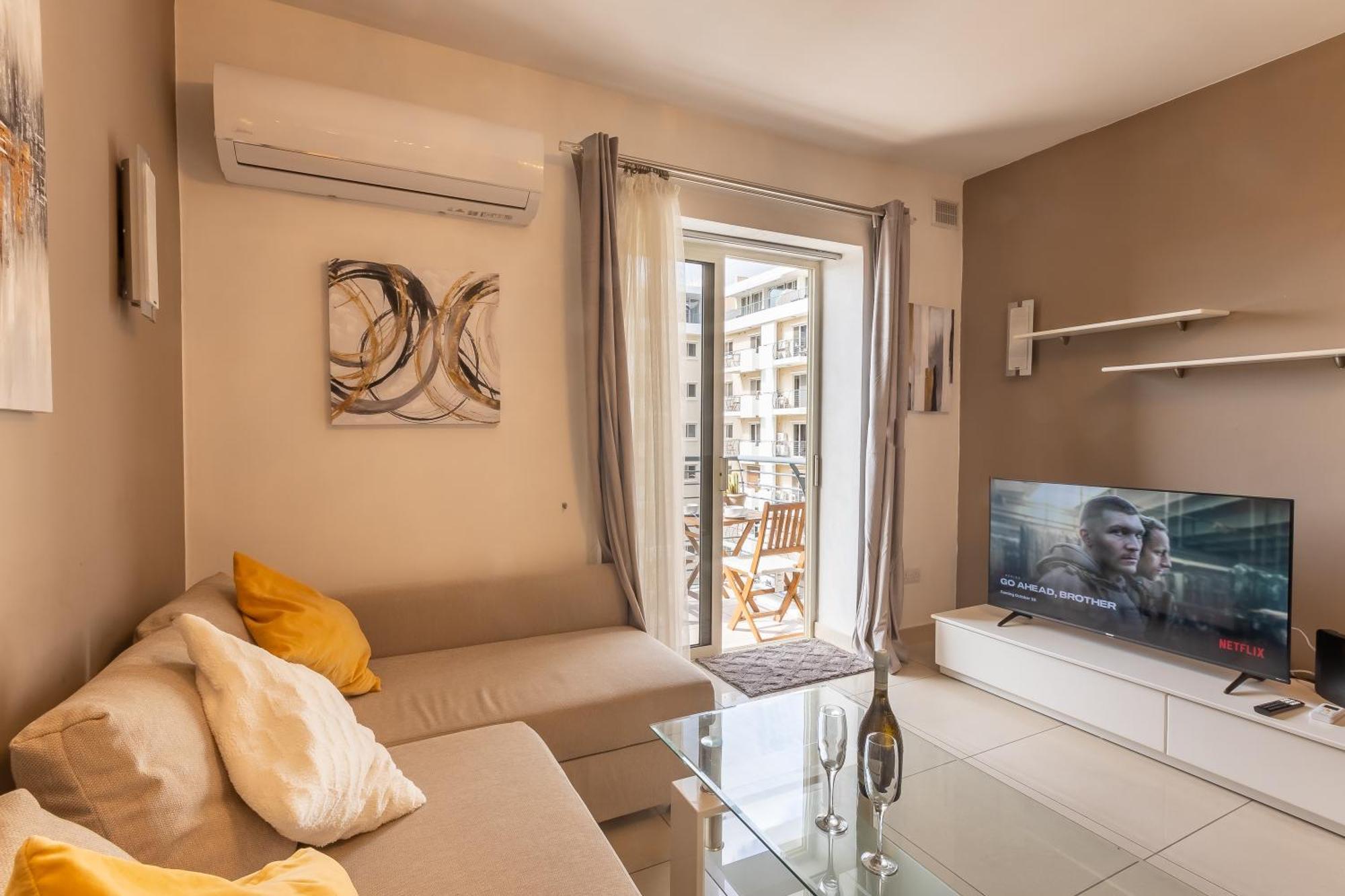 Modern And Comfortable Savoy Garden - Happy *
