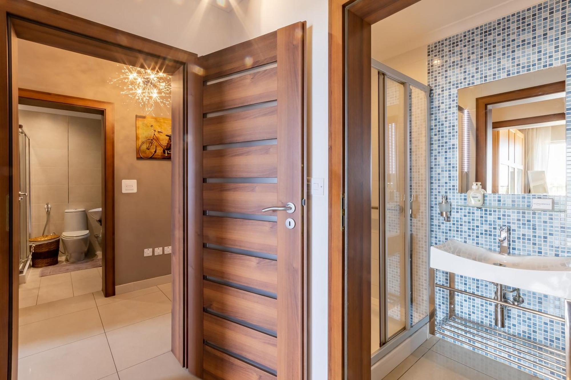 Modern And Comfortable Savoy Garden - Happy *